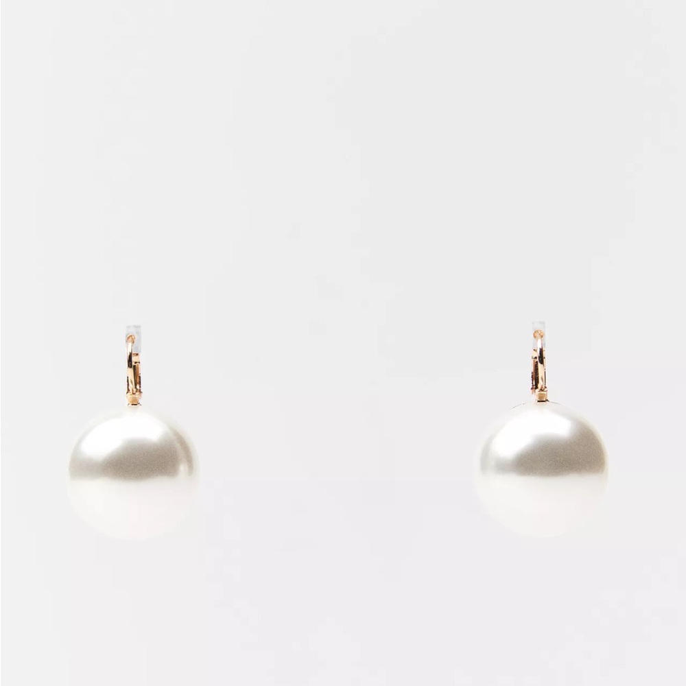 Zara Gold-Tone Hoop Earrings with Cream Pearl Drops